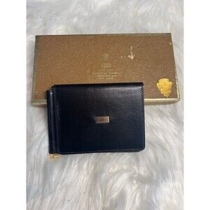 Gucci men’s black leather vintage wallet. Engrave able